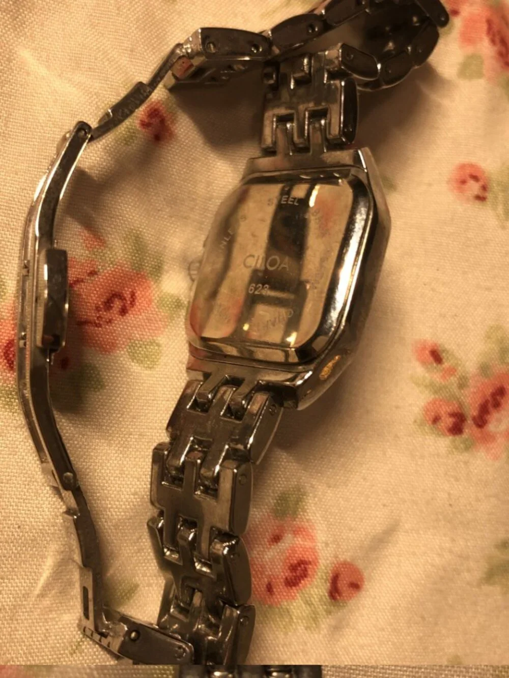 silver ciloa watch dainty y2k feminine everyday watch